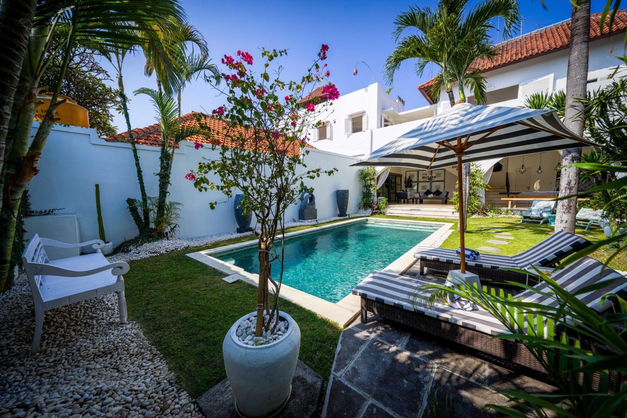 Villa Rae - - Legian Luxury 3 Bedroom 3 Bathroom - Great Location Seminyak (Bali)
